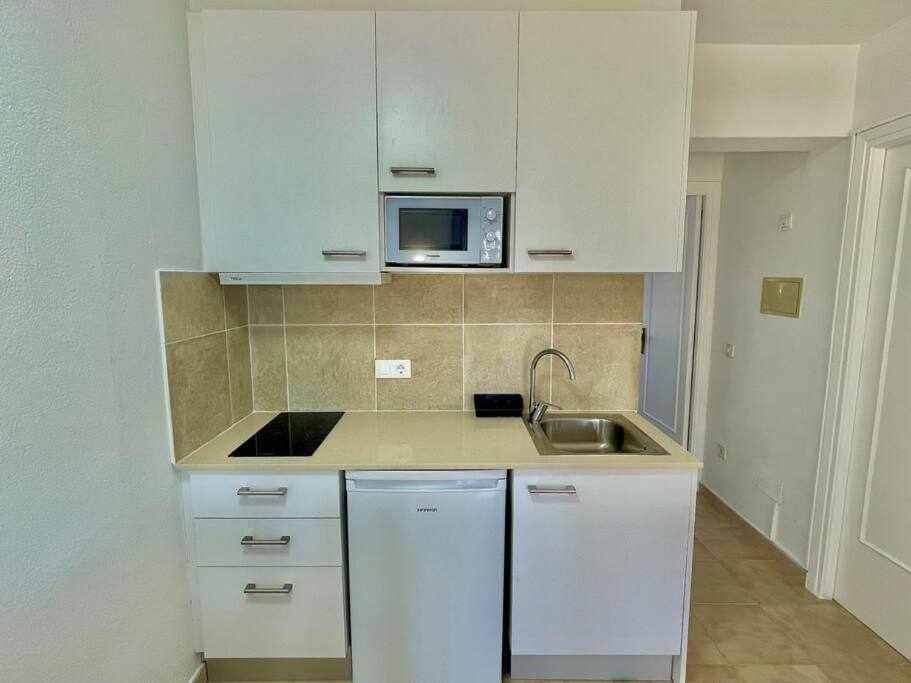 Pura Vida Apartamento Con Piscina Cala'N Blanes  Exteriér fotografie