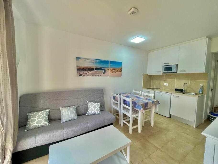 Pura Vida Apartamento Con Piscina Cala'N Blanes  Exteriér fotografie